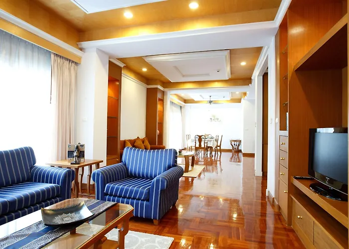 Chaidee Mansion 3*
