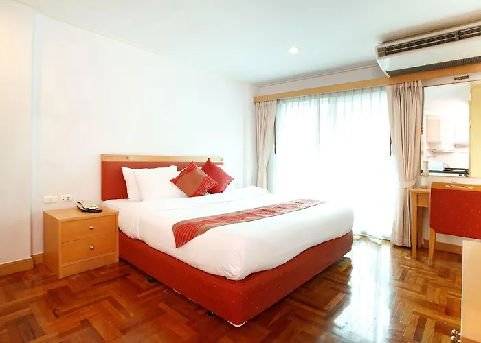 Chaidee Mansion 3*