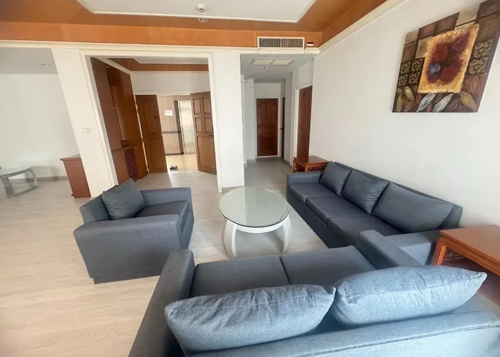 Chaidee Mansion 3*