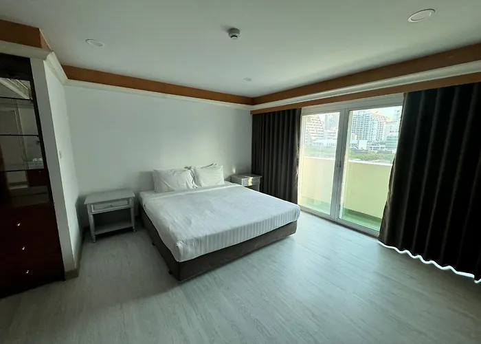 Aparthotel Chaidee Mansion 3*