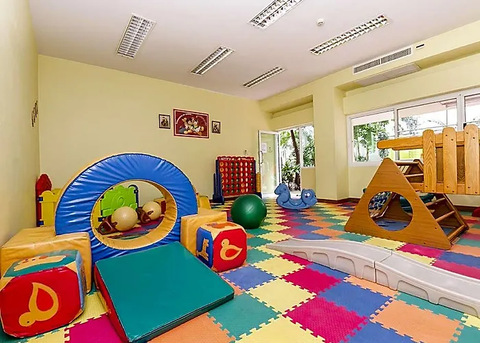 Chaidee Mansion Aparthotel