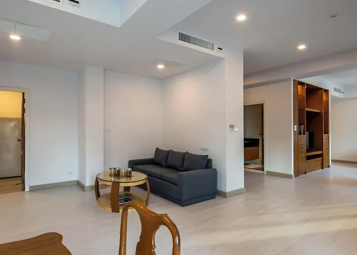Chaidee Mansion 3*